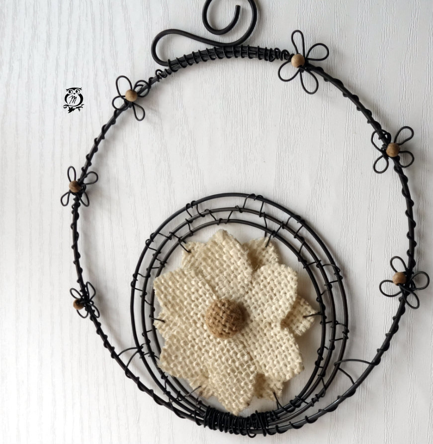 Drátovaný obrázek...Kvítek přírodní