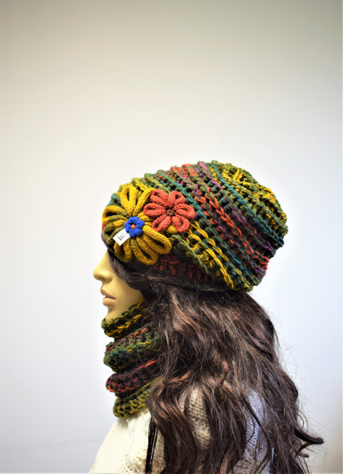 SET ČEPICE A NÁKRČNÍKU 1688