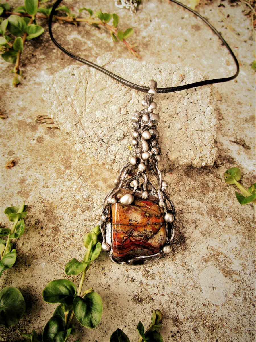 Náhrdelník "Duha Země"