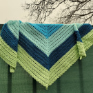 Šátek háčkovaný "Zeleno-modrá duha"