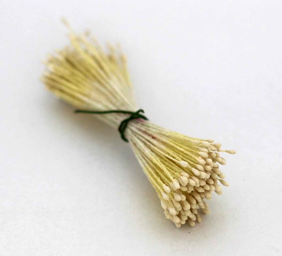 Květinové pestíky oboustranné 3mm (25ks)