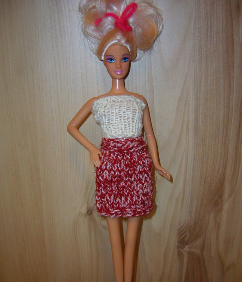  Barbie - vínová sukýnka (20_35)