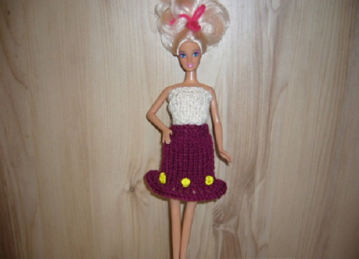 Barbie - vínová sukýnka s růžičkami (20_38)