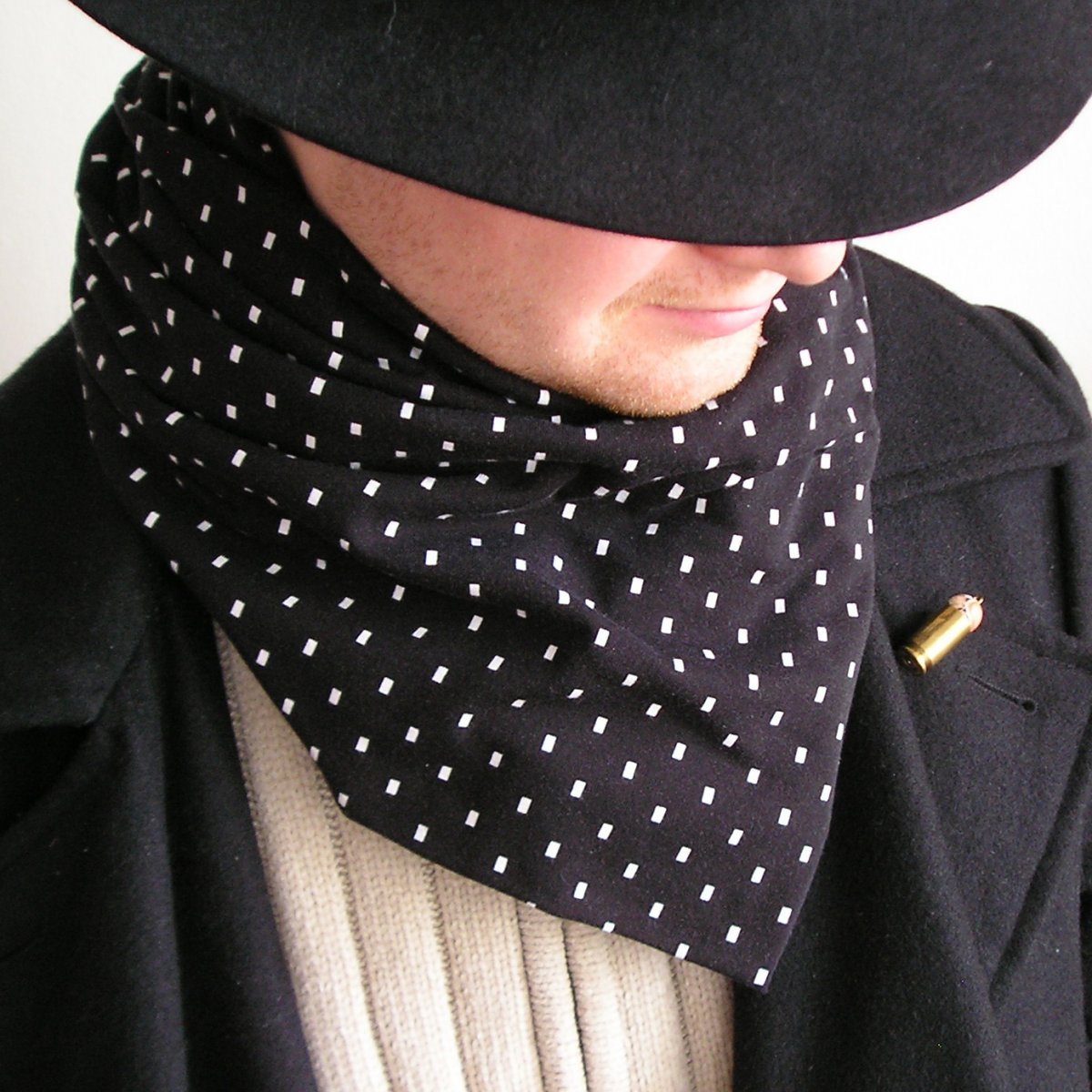 Černobílá šála bioúplet