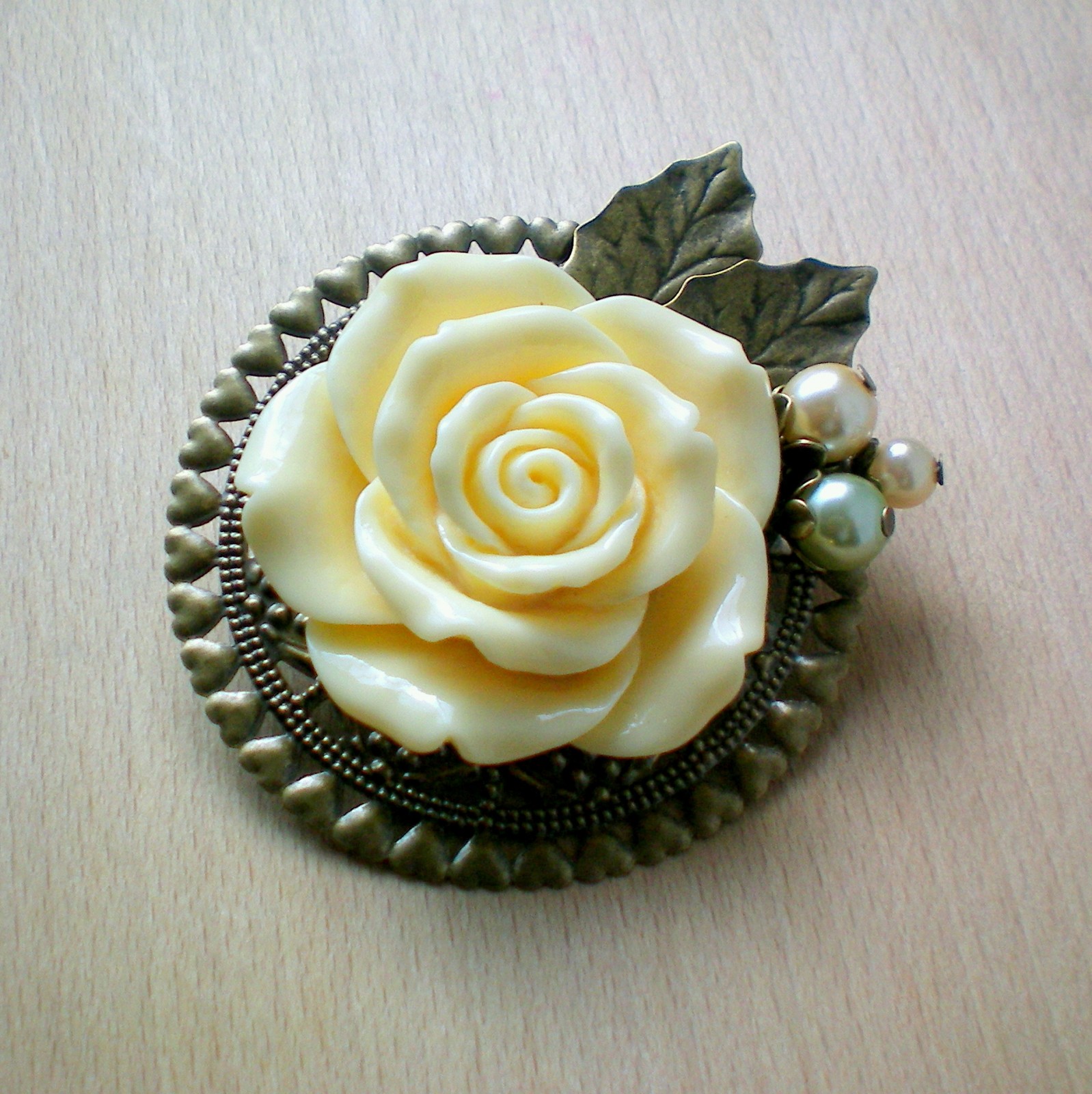 Královna květin - brož