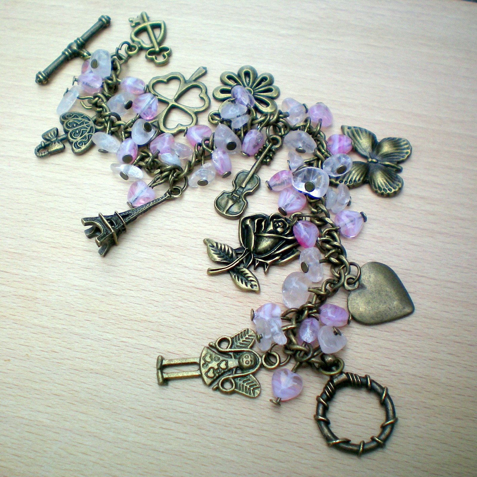 Romantika - náramek s růženínem