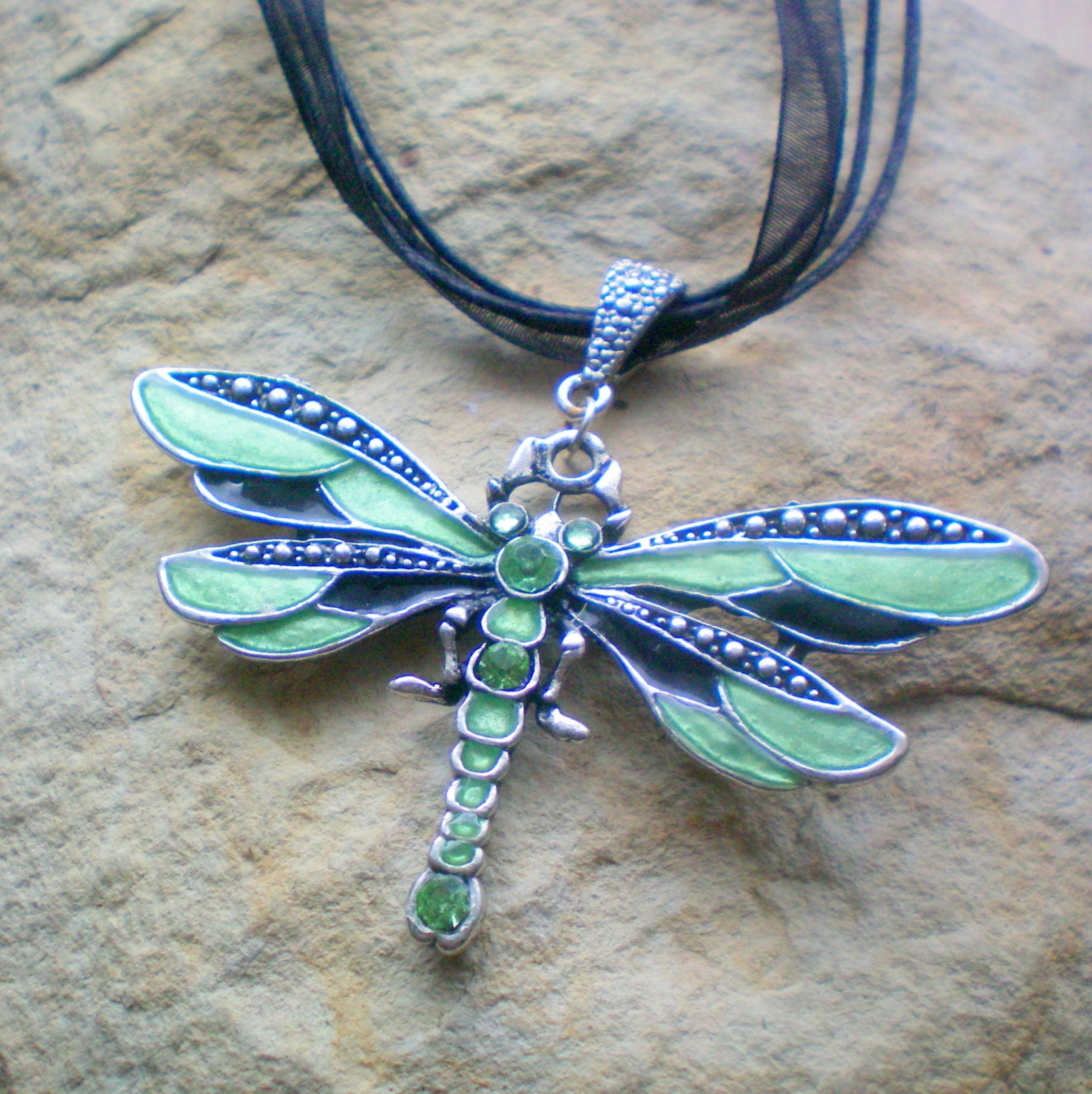 Luxusní vážka - náhrdelník