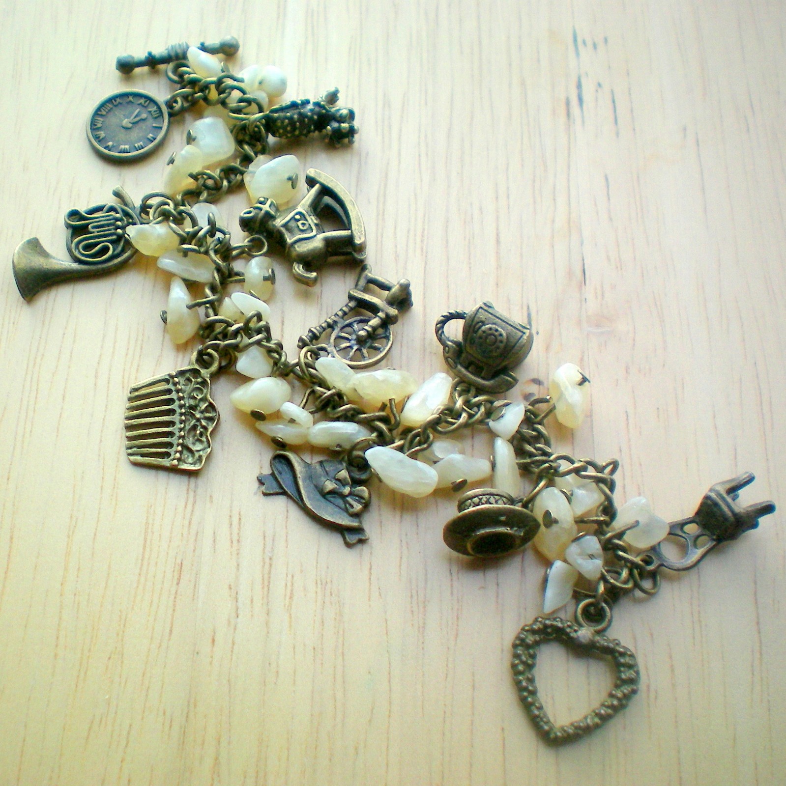 Po babičce - náramek s kalcitem