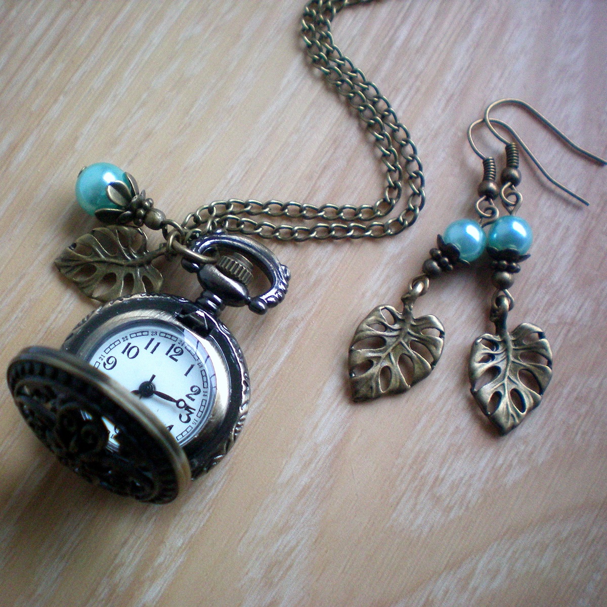 Bronzové vintage styl hodinky s lístkem - souprava