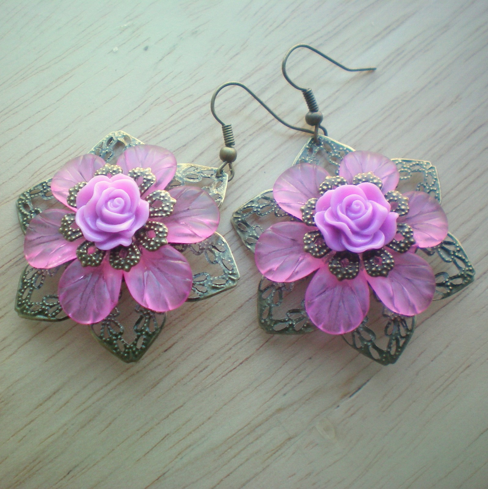 Kvetoucí filigrán - romantické náušnice