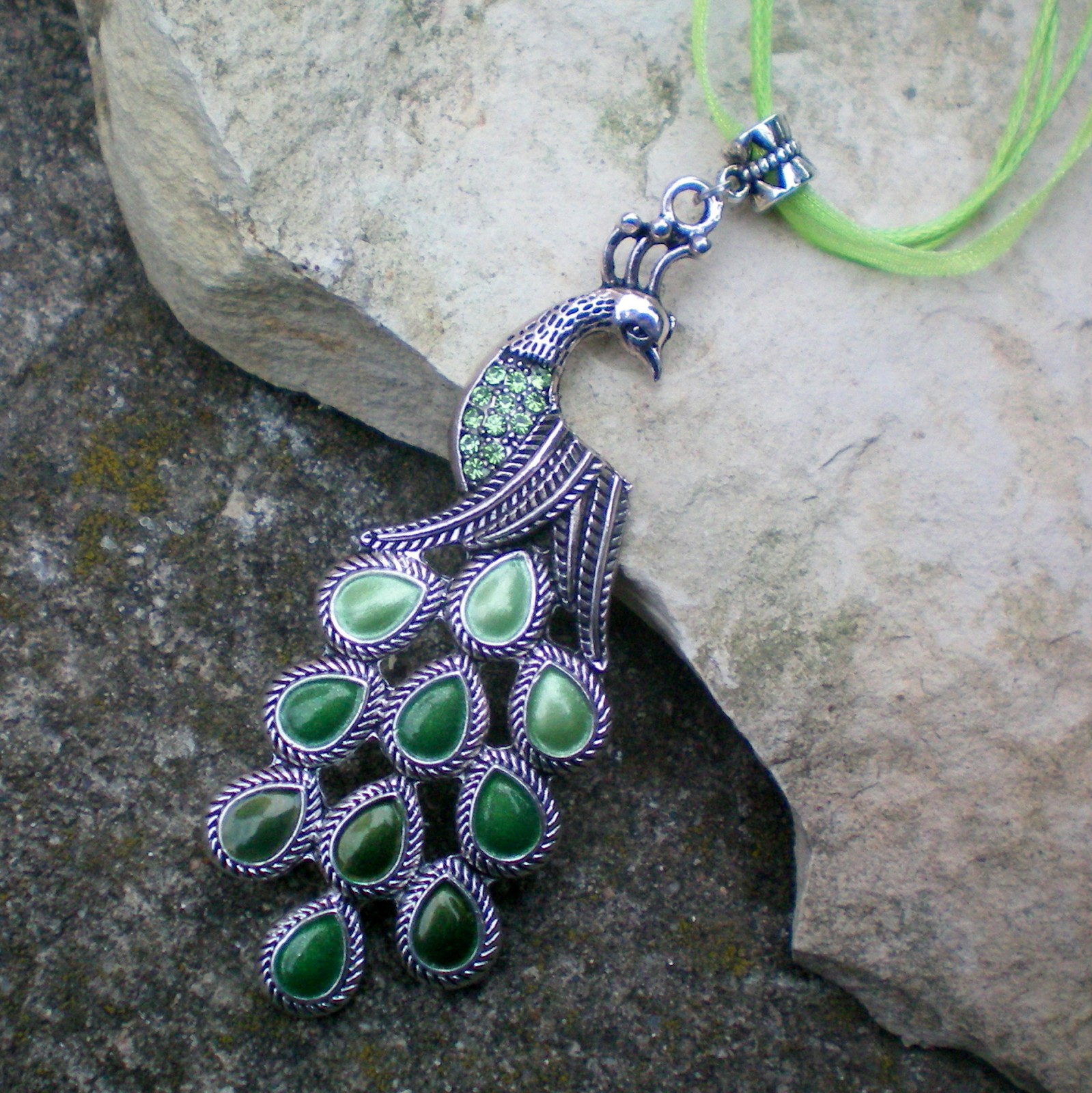 Pyšný jako páv  - náhrdelník