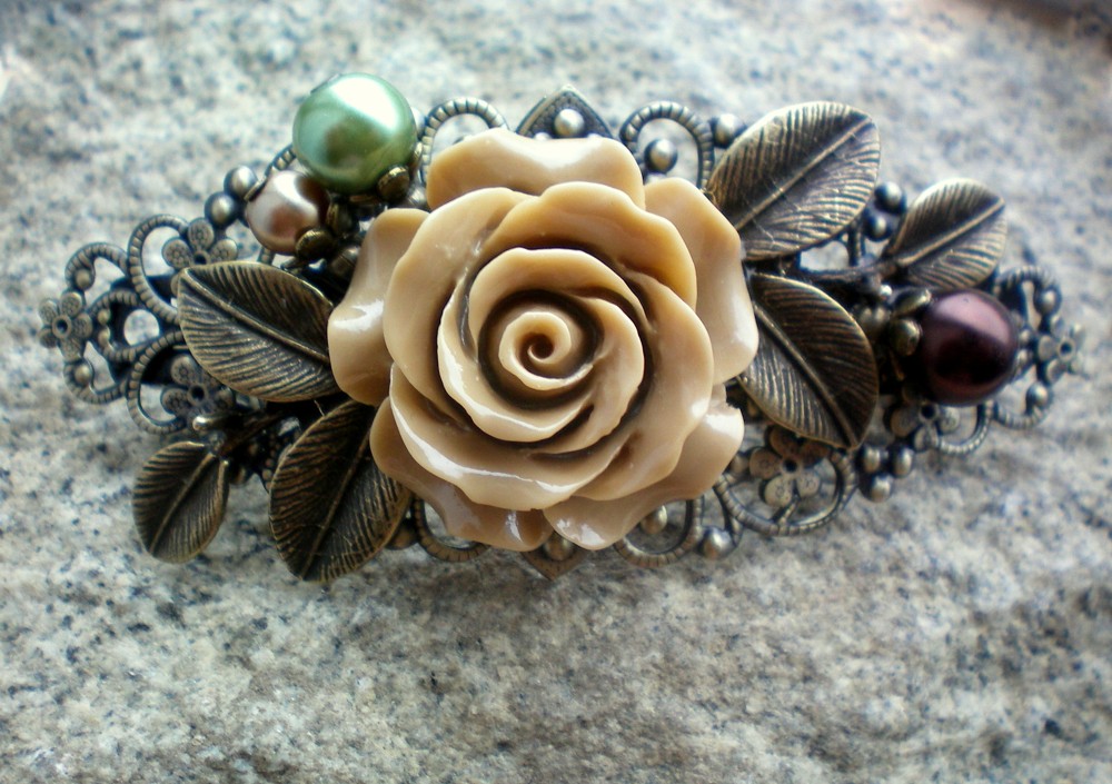 Královna květin - spona do vlasů