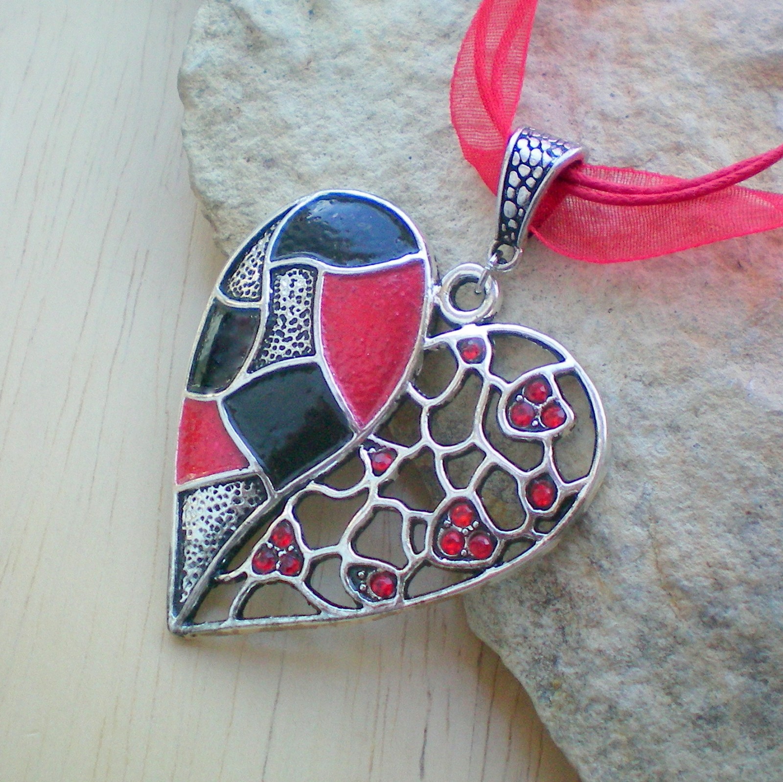 Když rozkvete kov - náhrdelník