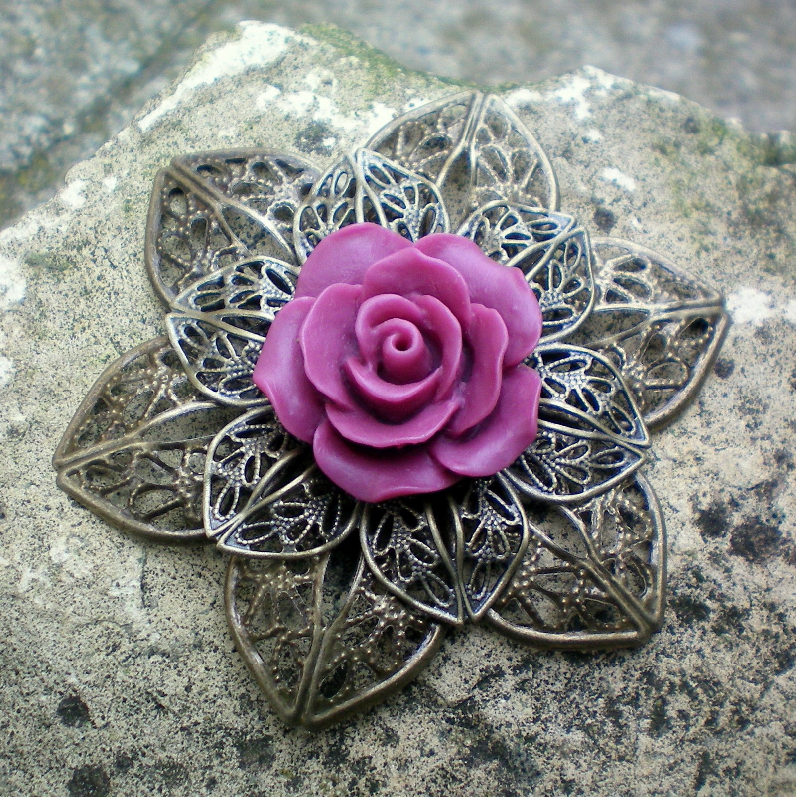 Královna květin - brož