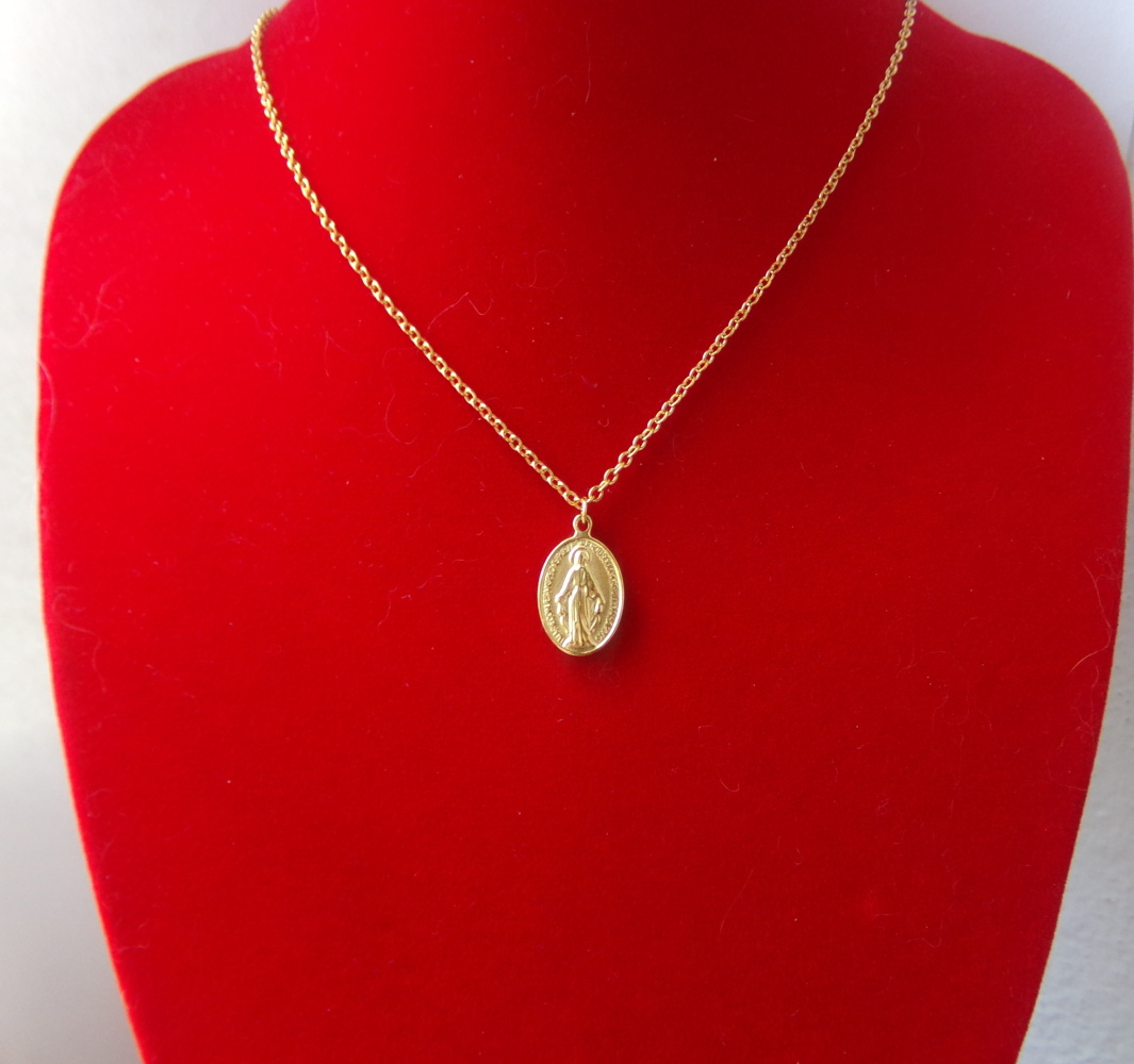 Náhrdelníky- Panna Marie nerez pozlacená