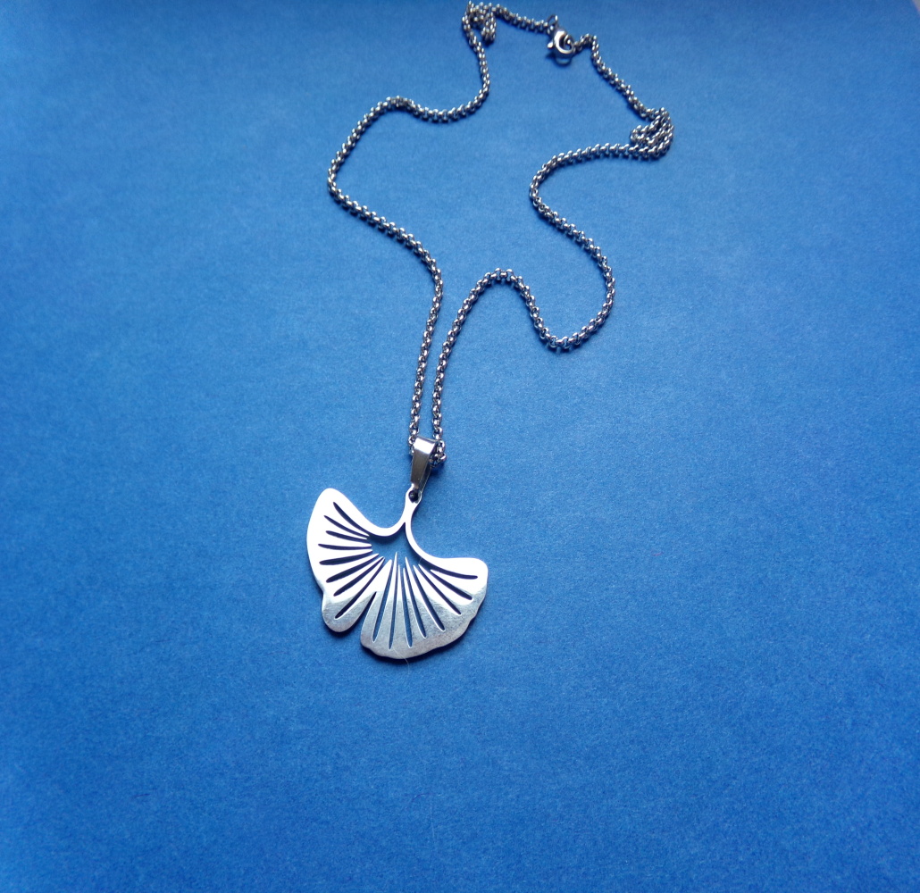 Přívěšek  - nerezový jinan dvoulaločný