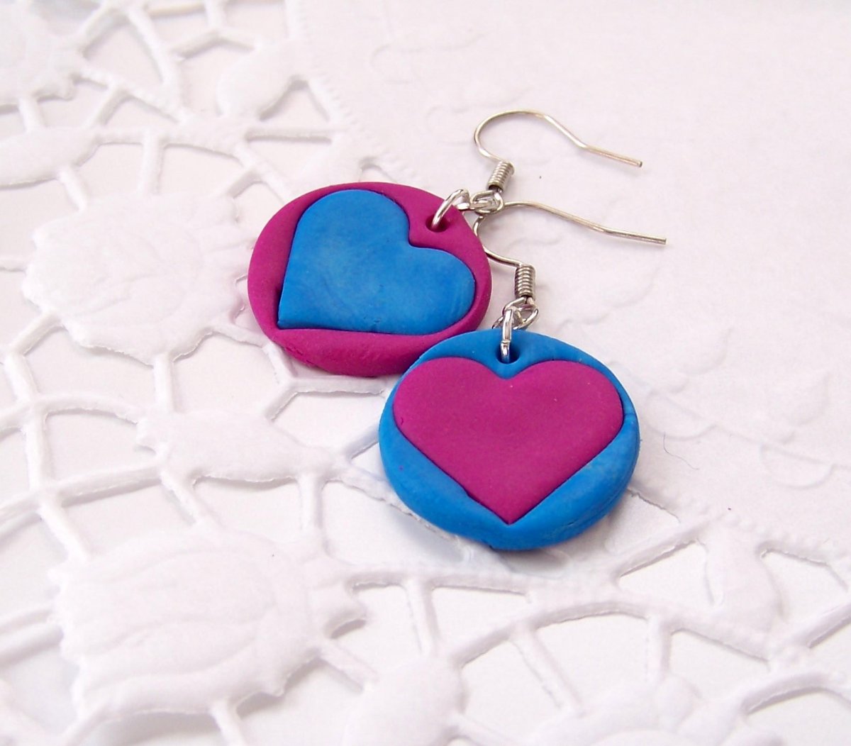 Schovaná srdíčka v kolečku - náušnice