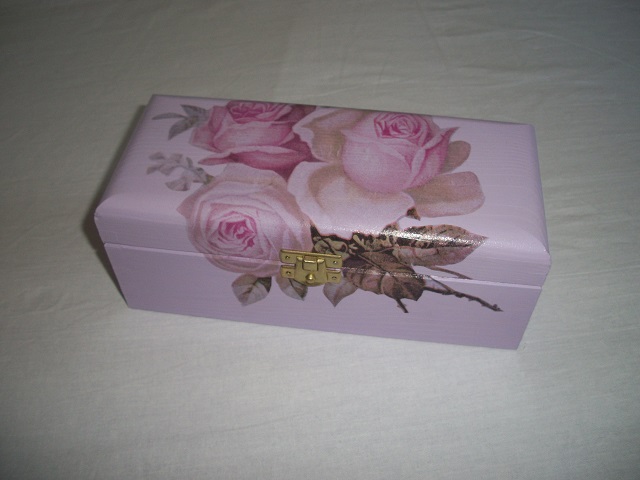 TRUHLIČKA velká - motiv zn. Sagen Vintage - Růže -