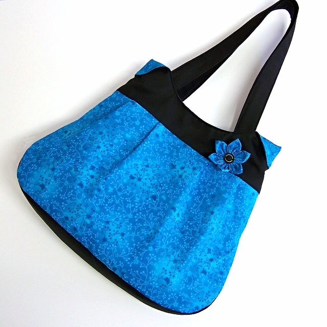 Kabelka tyrkysová Lea