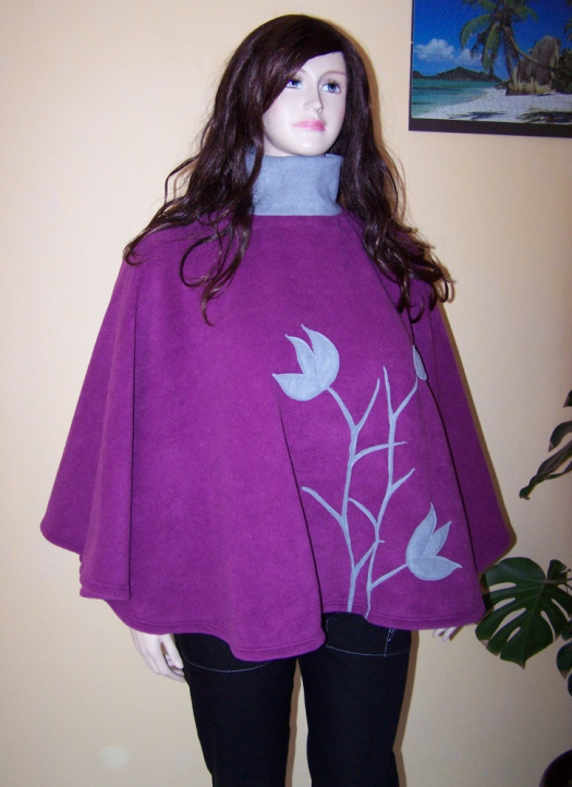 Fleecová pelerína ,,Floral Ornament"