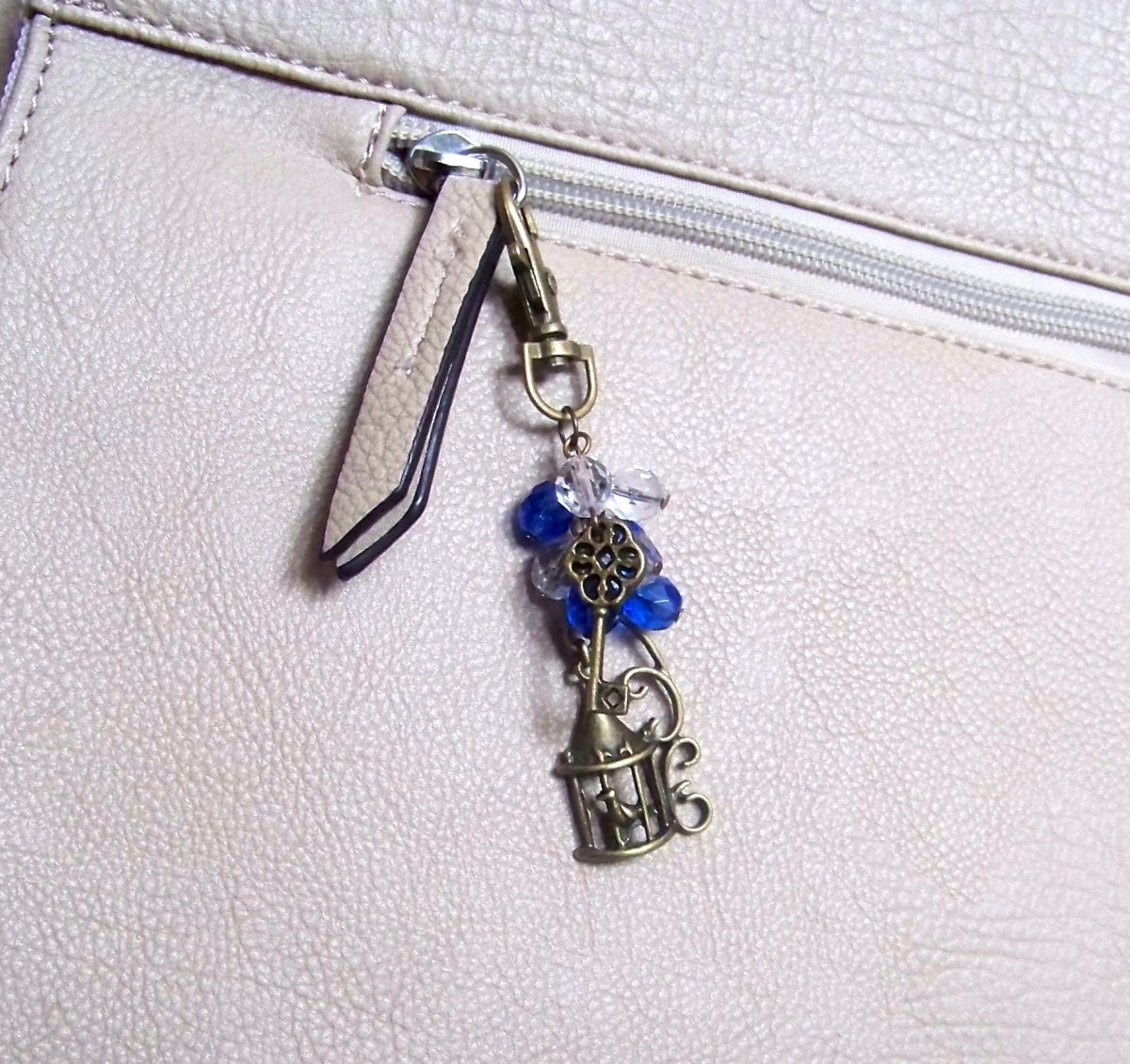 Krystalky s klíckou a klíčem - přívěšek na kabelku