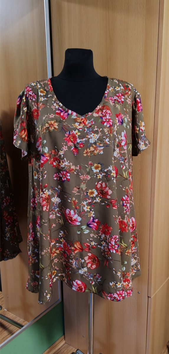 Tunika s květy na khaki