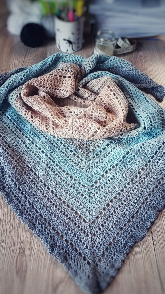 Háčkovaný šátek 