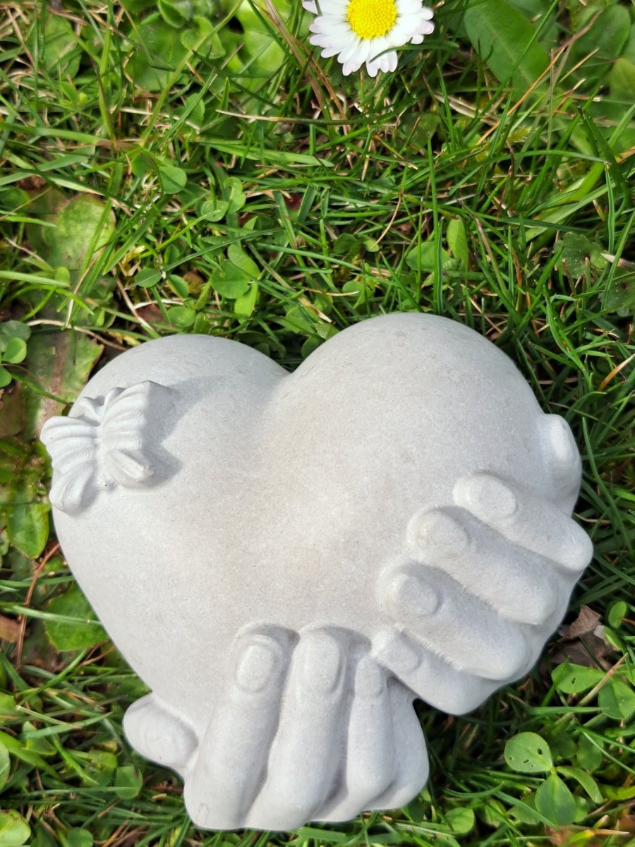 SRDCE NA DLANI ArtBeton