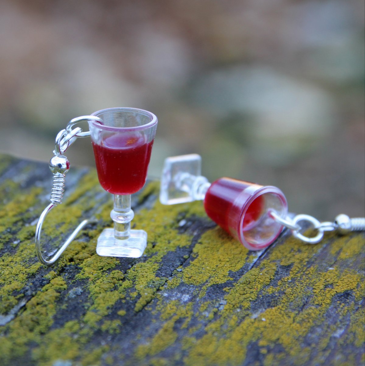 Červené víno, náušnice