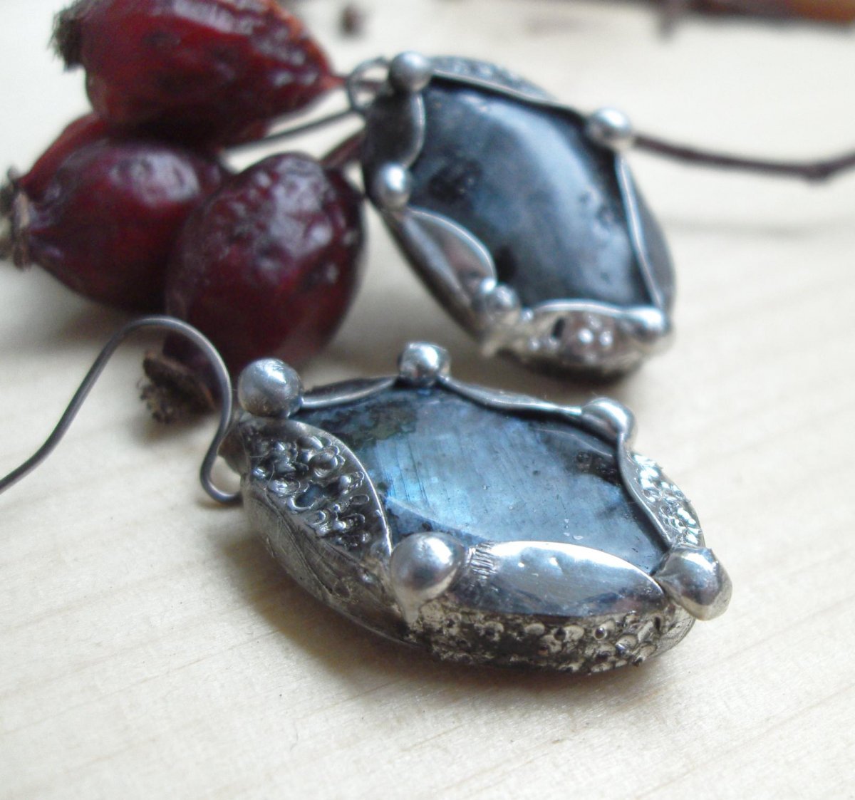 Spektrolit cínované náušnice (1003)