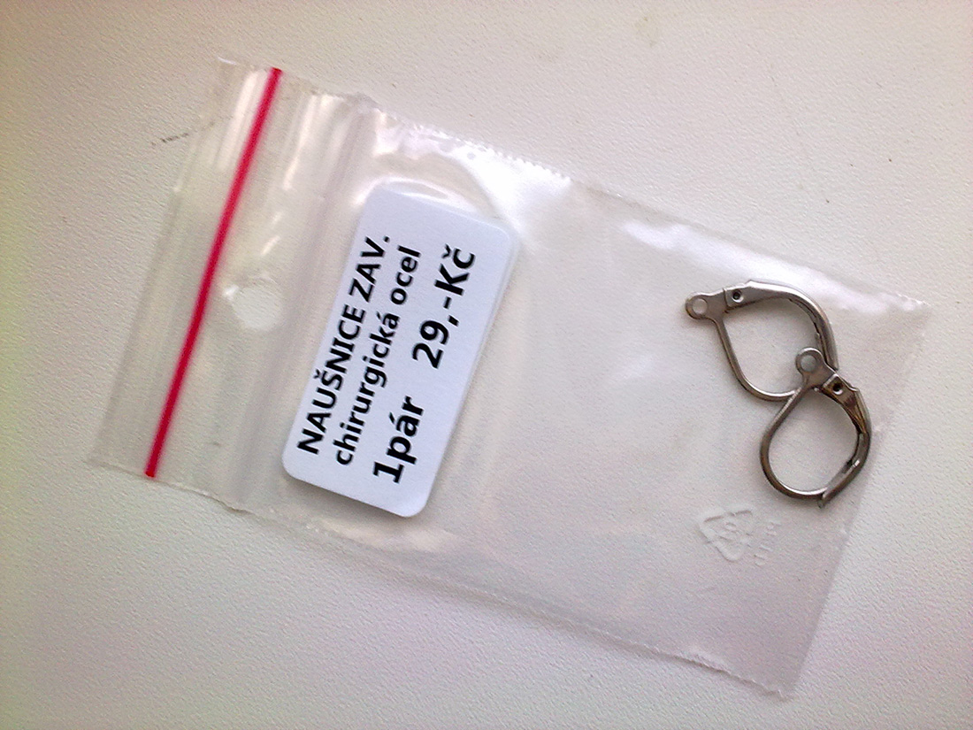 Zapínání z chirurgické oceli