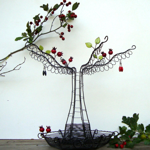 Strom šípkový - šperkovnice 