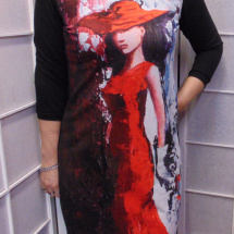Pouzdrové šaty - dáma v klobouku, velikost M - SLEVA NA SKLADOVKY