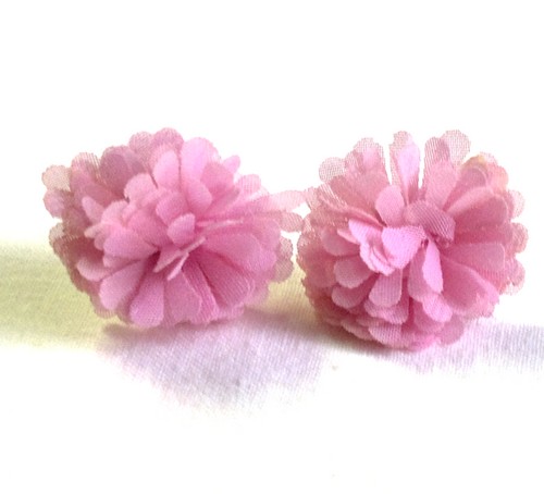 Starorůžové květinové náušnice