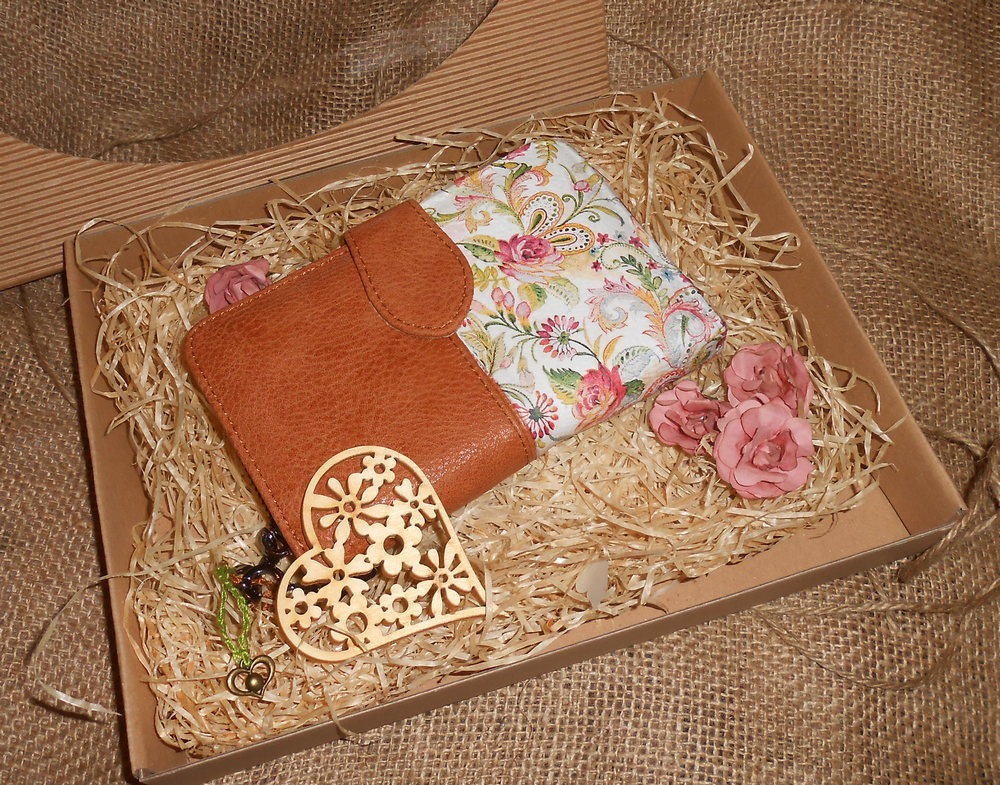Od srdce- peněženka v dárkové krabičce