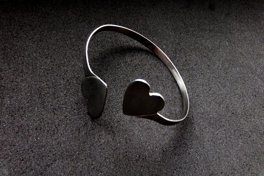 Náramek - Srdíčka z lásky darovaná.....