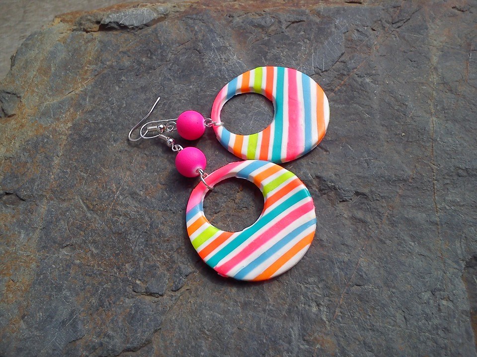 Neonové náušničky