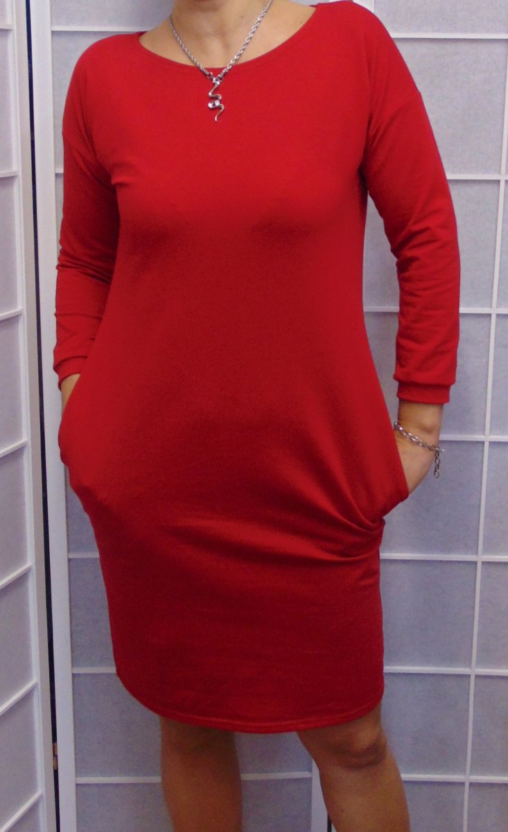 Šaty s kapsami - barva červená (teplákovina)