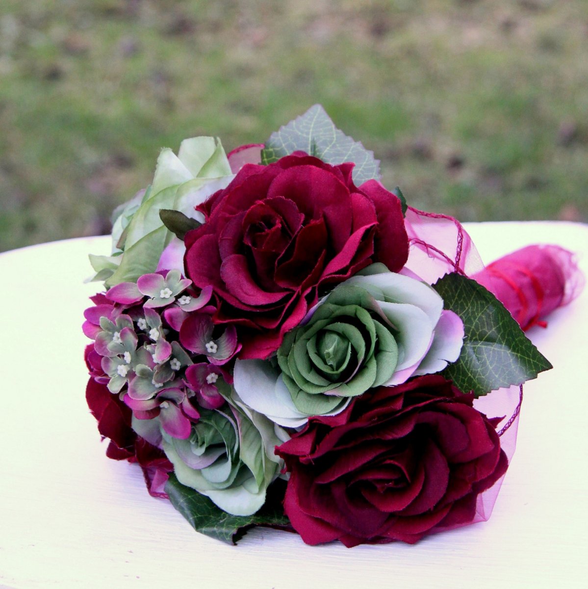 Juliette_vínovozelená kytice svatební nebo jen tak