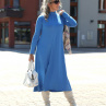 Zvonové šaty s rozparkem modré