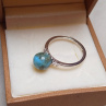Larimar mezi motýlky prstýnek univerzální velikost