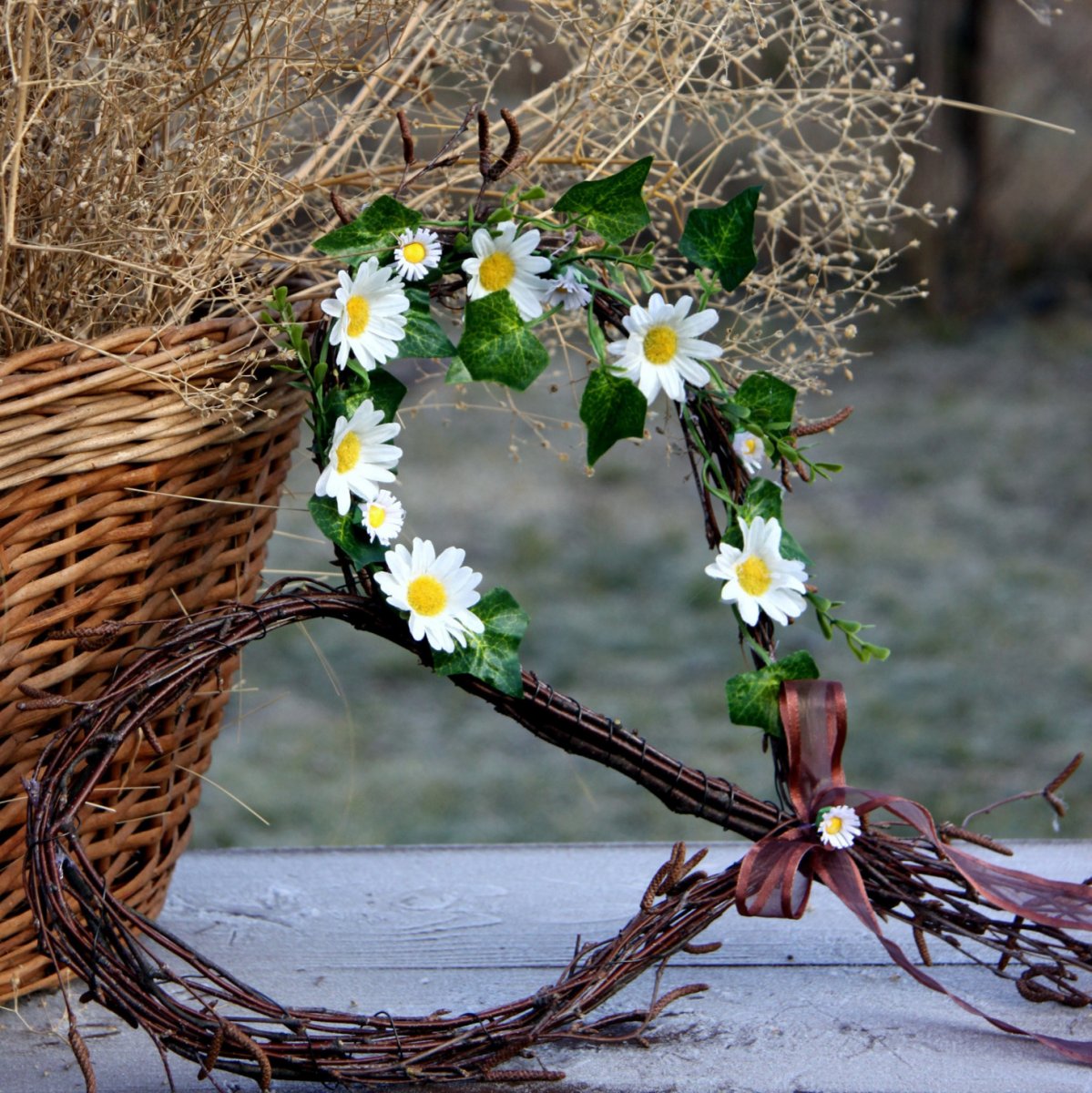 Březové srdíčko s kopretinami a heřmánkem