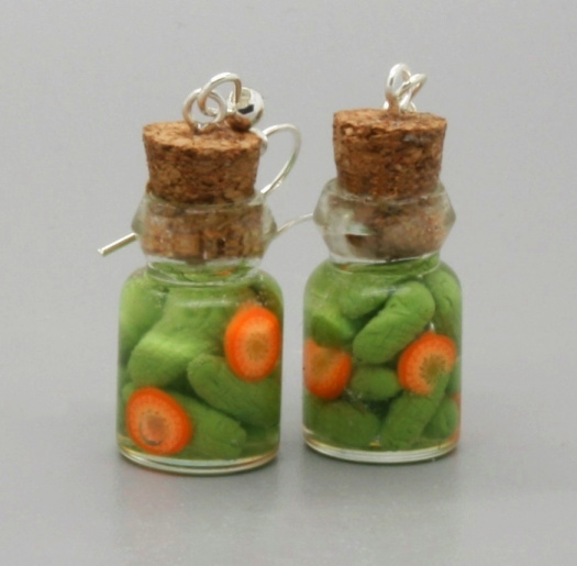 nakládané okurky .. nakládačky