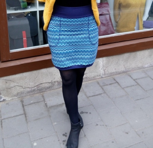 Sukně vzor cik cak, vel. L %SLEVA%