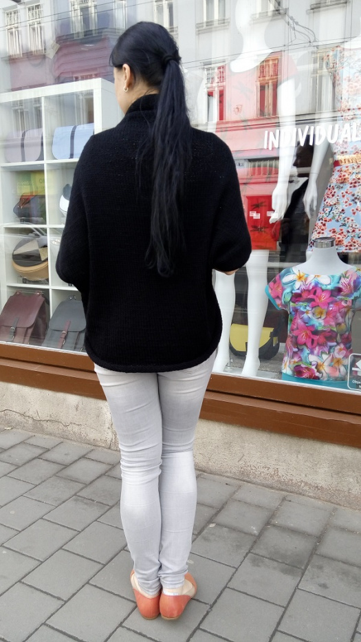 Pletená vesta - barva černá 