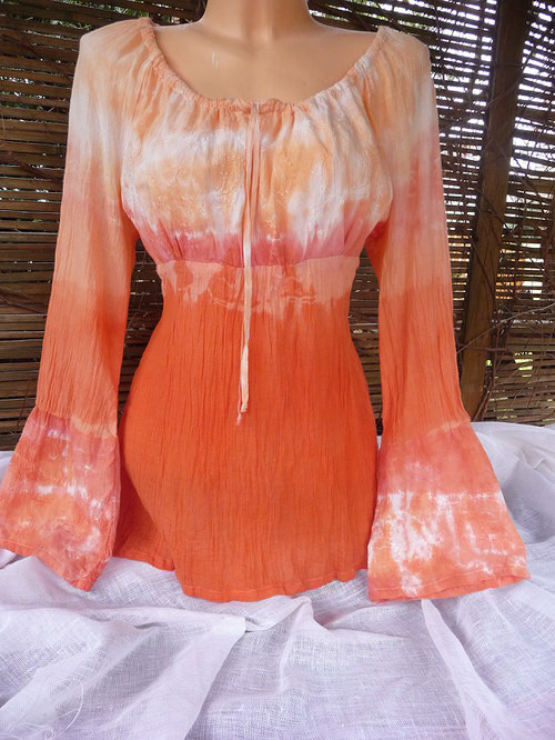 Dámská oranžová halenka s vyšívaným vzorem