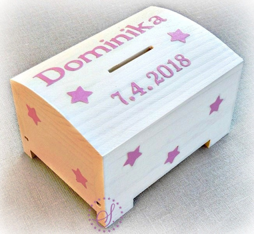 pokladnička se jménem na přání růžové hvězdičky