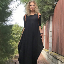Černé dlouhé šaty s volnými rameny