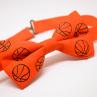 Oranžový motýlek s basketbalovými míči 12082097