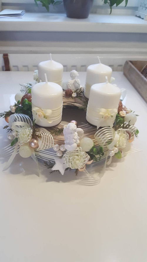 Adventní svícen s andílkem